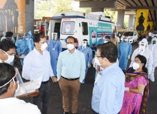 आरोग्य विभागातील कर्मचा-यांच्या कामाचे विभागीय आयुक्त डॉ. म्हैसेकर यांनी केले कौतुक