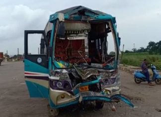 स्थलांतरितांना घेऊन जाणाऱ्या वाहनांना झालेल्या अपघातात गेल्या २४ तासात राज्यात ५ जणांचा मृत्यू, ५० जण जखमी