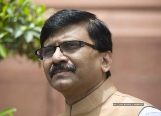 रेल्वे विभागानं आधी जाहीर केलेल्या ठिकाणीच गाडी न्यावी – संजय राऊत