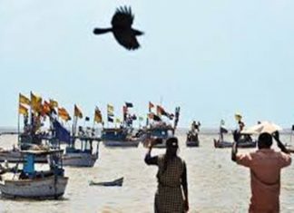 पुढचे काही दिवस मच्छिमारांना समुद्रात न जाण्याचा इशारा