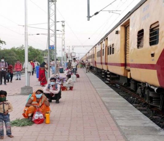 प्रकृती अस्वास्थ्याच्या तक्रारी असलेल्यांनी रेल्वे प्रवास करु नये