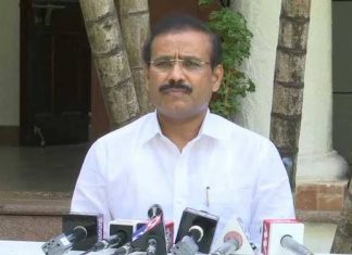 मुंबईत संस्थात्मक क्वारंटाईनसाठी आक्रमकपणे पावले उचलणार – आरोग्यमंत्री राजेश टोपे