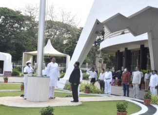 विधानभवन येथे विधानसभा अध्यक्ष नाना पटोले यांच्या हस्ते ध्वजारोहण