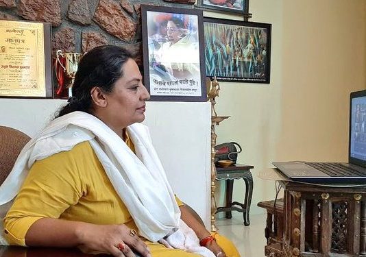 हिंसक विचार थांबविण्यासाठी विचार प्रक्रिया बदलावी लागेल