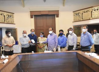 उपमुख्यमंत्री अजित पवार यांच्याकडून कोरोना प्रतिबंध उपाययोजनांचा आढावा