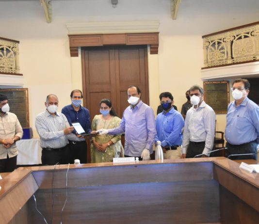 उपमुख्यमंत्री अजित पवार यांच्याकडून कोरोना प्रतिबंध उपाययोजनांचा आढावा