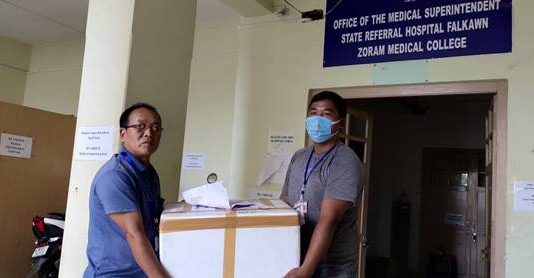 भारतीय टपाल विभाग आयसीएमआर प्रादेशिक डेपो कडून दुर्गम भागांसह संपूर्ण देशभरातील चाचणी प्रयोगशाळांमध्ये कोविड-19 चाचणी कीट वितरीत करते