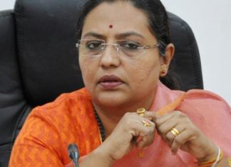 शेतकऱ्यांना पतपुरवठ्यासाठी बँकांबाबत कठोर धोरण आवश्यक – पालकमंत्री ॲड.यशोमती ठाकूर