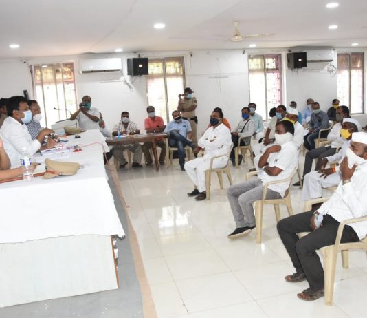 भामा आसखेड जलवाहिनीचे कामकाज व प्रकल्प ग्रस्तांच्या प्रश्नांबाबत सर्वांशी चर्चा करुन निर्णय घेणार : जिल्हाधिकारी नवल किशोर राम