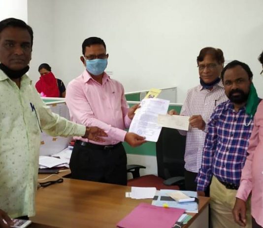 मानवतावादी समाजसेवा संघटनेकडून मुख्यमंत्री सहायता निधीस 75 हजार रकमेचा धनादेश प्रदान