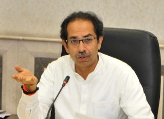 चक्रीवादळग्रस्तांना विशेष बाब म्हणून वाढीव मदत कोकणवासियांच्या पाठीशी शासन खंबीरपणे उभे – मुख्यमंत्री