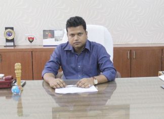 मदतीचे वाटप तालुकास्तरावर सुरू- जिल्हाधिकारी नवल किशोर राम