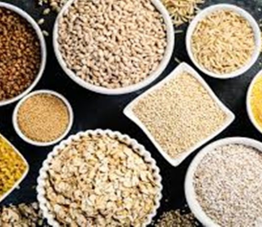 केंद्र सरकारने १४ धान्यांची किमान आधारभूत किंमत ५० ते ८३ टक्क्यांनी वाढविली.