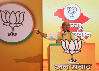 भारत संरक्षणदृष्ट्या सक्षम असून, सुरक्षेविषयी काहीही तडजोड शक्य नाही, असे संरक्षण मंत्र्यांचे प्रतिपादन