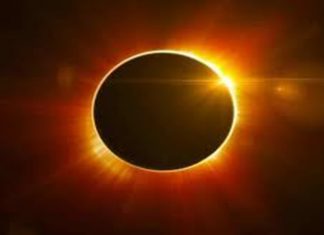 देशाच्या अनेक भागात कंकणाकृती सूर्यग्रहणाचा देखावा अनुभवायला मिळाला