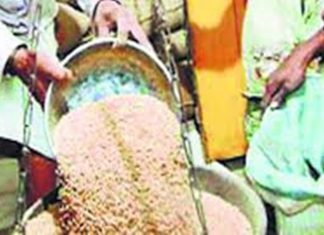 अनियमितेमुळं राज्यातल्या ८९८ रेशन दुकानांवर कारवाई