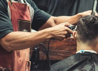 सलून, केशकर्तनालये आणि ब्युटी पार्लर्स सुरु करण्यास परवानगी