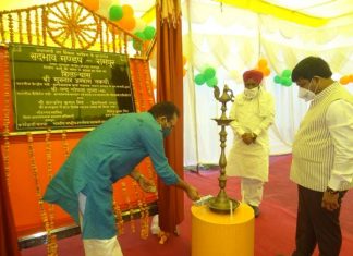 अल्पसंख्याक व्यवहारमंत्री मुख्तार अब्बास नक्वी यांनी रामपूर (उत्तर प्रदेश) येथे “सांस्कृतिक सद्भाव मंडप” साठी केली पायाभरणी