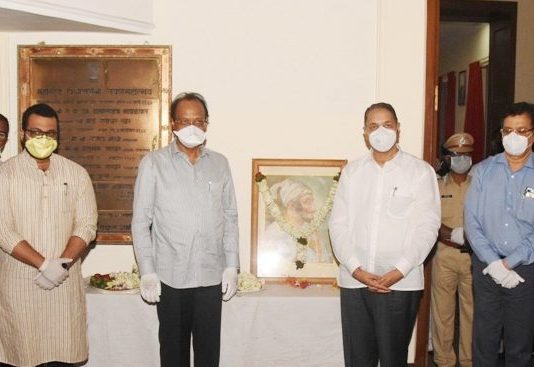 ‘शिवराज्याभिषेक दिना’ निमित्त उपमुख्यमंत्री अजित पवार यांचे छत्रपती शिवाजी महाराजांना वंदन