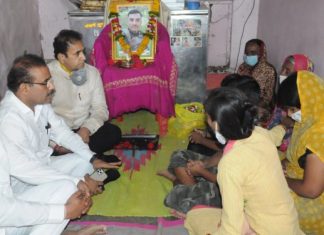 शहीद जवान सुनील काळे यांच्या कुटुंबातील एकाला शासकीय नोकरी