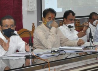 संस्थात्मक अलगीकरणावर भर देण्याच्या आरोग्यमंत्री राजेश टोपे यांच्या सूचना