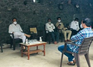 उपमुख्यमंत्री अजित पवार यांनी केले भगत कुटुंबीयांचे सांत्वन