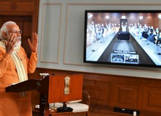 वाराणसी येथील स्वयंसेवी संस्थांशी पंतप्रधानांनी साधला संवाद