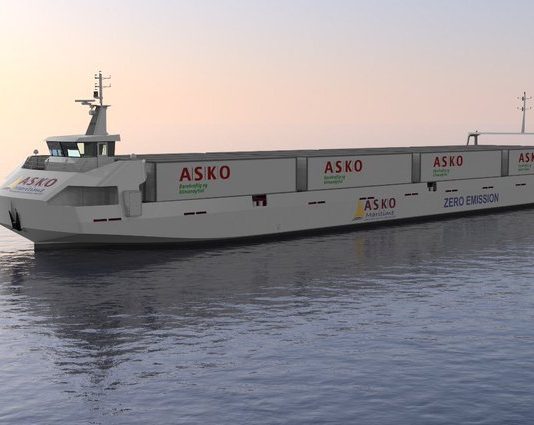 कोचीन शिपयार्ड लिमिटेडने, नॉर्वेच्या ॲस्को (ASKO) मेरीटाईम एएस कंपनीसोबत वीजेवर चालणाऱ्या स्वयंचलित जहाजांसाठीच्या करारावर केल्या स्वाक्षऱ्या