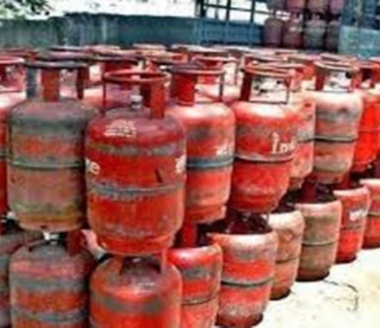 घरगुती वापराच्या सिलेंडरच्या दरात साडेतीन रुपयांची वाढ