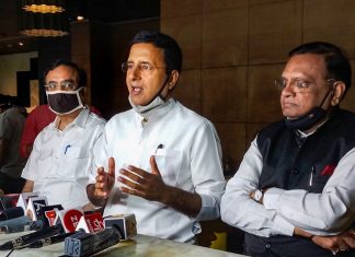 राजस्थानात काँग्रेसच्या आमदारांची बैठक सुरू