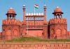 दिल्लीत लाल किल्ल्यावर होणारा स्वातंत्र्य दिनाचा मुख्य सोहळाही यंदा साधेपणानंच होणार साजरा