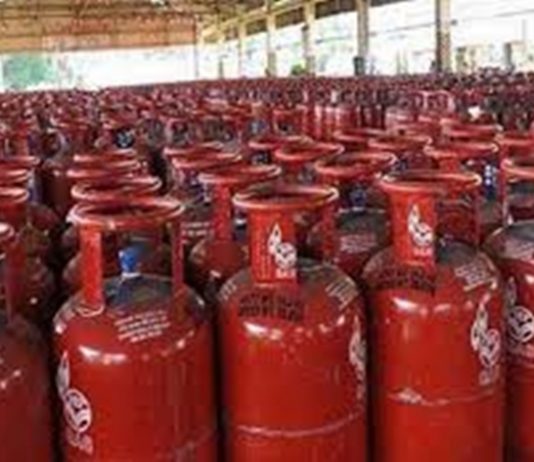 प्रधानमंत्री उज्ज्वला योजनेअंतर्गत सप्टेंबरपर्यंत मोफत मिळणार सिलेंडर