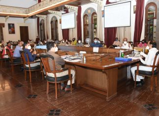 संभाव्य रुग्णसंख्या लक्षात घेत तीन जम्बो रुग्णालये तातडीने उभारावीत – उपमुख्यमंत्री अजित पवार यांचे निर्देश