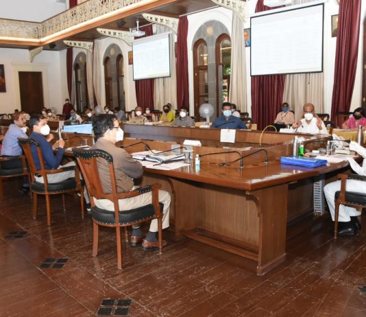 संभाव्य रुग्णसंख्या लक्षात घेत तीन जम्बो रुग्णालये तातडीने उभारावीत – उपमुख्यमंत्री अजित पवार यांचे निर्देश