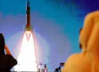 संयुक्त अरब अमिरातीच्या यानाची मंगळाकडे झेप