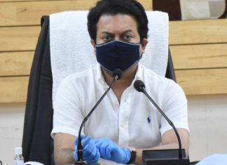 राज्यातील वृद्ध साहित्यिक आणि कलावंतांचे दोन महिन्याचे मानधन एकत्रितपणे अदा