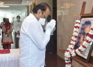 स्व. वसंतराव नाईक यांच्या जयंतीनिमित्त उपमुख्यमंत्री यांचे अभिवादन