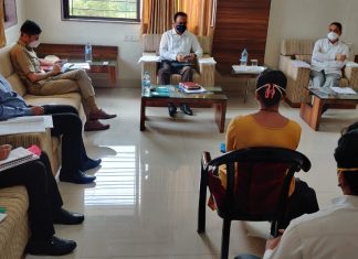 कोरोना संसर्ग रोखण्यासोबतच कोरोनाबाधित रुग्णासाठी आवश्यक सोईसुविधांमध्ये वाढ करावी – कामगार व उत्पादन शुल्कमंत्री दिलीप वळसे पाटील