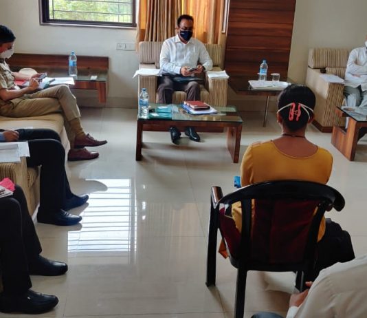 कोरोना संसर्ग रोखण्यासोबतच कोरोनाबाधित रुग्णासाठी आवश्यक सोईसुविधांमध्ये वाढ करावी – कामगार व उत्पादन शुल्कमंत्री दिलीप वळसे पाटील