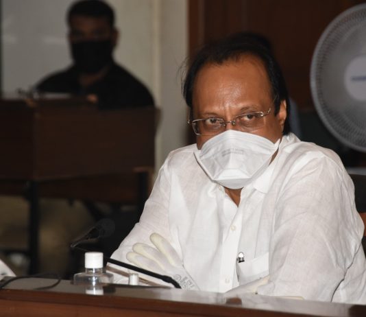 उपमुख्यमंत्री अजित पवार यांनी घेतला पुणे व पिंपरी-चिंचवड महानगरातील ‘कोरोना’ प्रतिबंधासाठीच्या उपाययोजनांचा आढावा