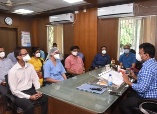 ऑक्सिजनयुक्त वाढीव खाटा निर्मितीचे काम 6 ऑगस्टपर्यंत पूर्ण करा – जिल्हाधिकारी नवल किशोर राम