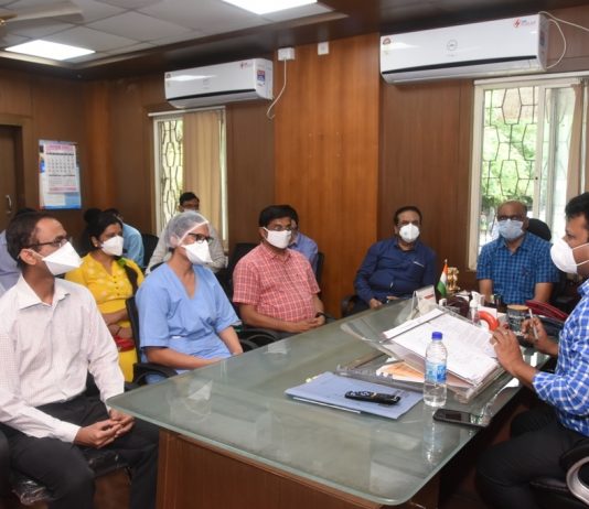 ऑक्सिजनयुक्त वाढीव खाटा निर्मितीचे काम 6 ऑगस्टपर्यंत पूर्ण करा – जिल्हाधिकारी नवल किशोर राम