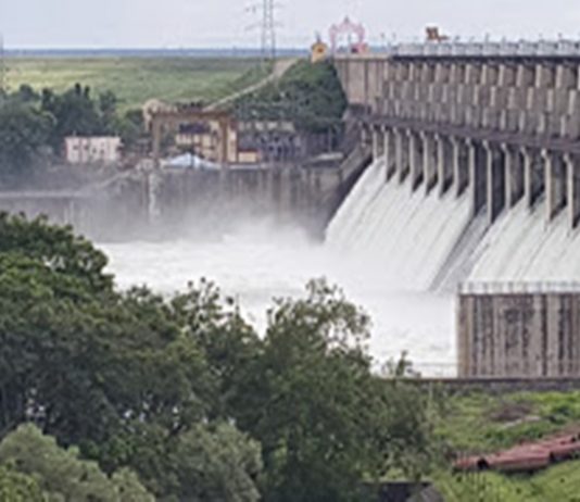 जायकवाडी धरणाच्या पाणीसाठ्यात होणाऱ्या वाढीच्या पर्शवभूमीवर यंत्रणा सज्ज ठेवण्याचे जिल्हाधिकाऱ्यांनी दिले निर्देश