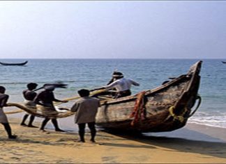 कोकणातल्या सागरी मच्छीमारांसाठी राज्य शासनानं मदतीचं पॅकेज केलं जाहीर