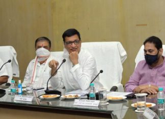 टेस्ट, ट्रेसिंग व ट्रीटमेंट या त्रिसूत्रीवर काम करा – महसूलमंत्री बाळासाहेब थोरात