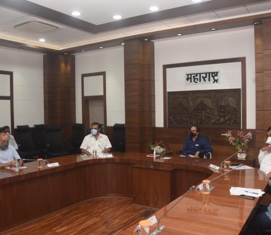 अतिरिक्त दूध योजनेतील दूध भुकटी आदिवासी मुले, महिलांना मोफत देणार – मुख्यमंत्री उद्धव ठाकरे