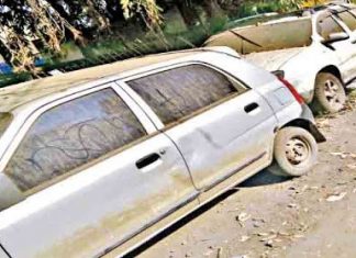 पुणे शहरात वाहतुक शाखेकडून 49 बेवारस वाहनांचा लिलाव