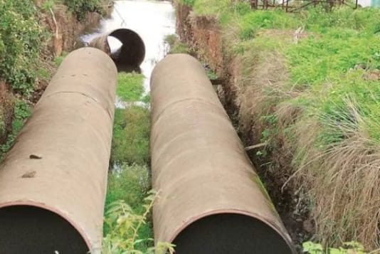 मुख्यमंत्री, जिल्हाधिका-यांच्या स्थगिती आदेशाचे उल्लंघन; सहशहर अभियंता रामदास तांबे यांना सेवेतून बडतर्फ करा