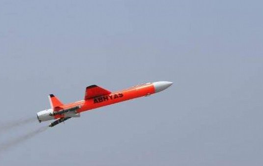 ‘अभ्यास’ ड्रोनच्या उड्डाणाची चाचणी यशस्वी