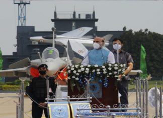 राफेल लढाऊ विमानांच्या पहिल्या तुकडीचा भारतीय हवाई दलात आज समारंभपूर्वक समावेश